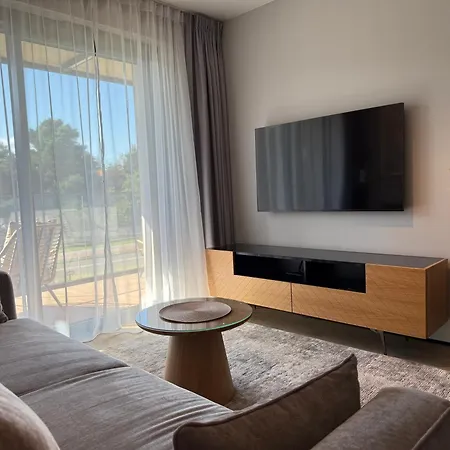 Marta - Kompleks Wydma&las ヤスタルニャ